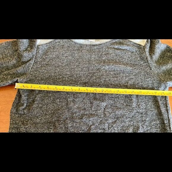 Tommy Bahama Sweatshirt Men's Sz Med Blk/Gry EUC - Picture 5 of 9